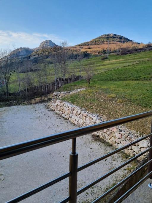 24A01 Apartamento Cabrales Daire Arenas De Cabrales Dış mekan fotoğraf